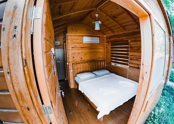 Naz In Antalya 호텔 *